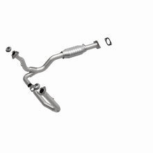 Load image into Gallery viewer, MagnaFlow Direct Fit Catalytic Converter 2000 S10/Sanoma 4.3L