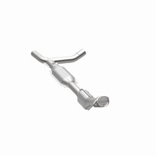 Load image into Gallery viewer, MagnaFlow Direct Fit Catalytic Converter 01-03 Ford E150 4.2L Passenger Side