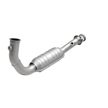 Load image into Gallery viewer, MagnaFlow Direct Fit Catalytic Converter 2004 Liberty P/S frt OEM