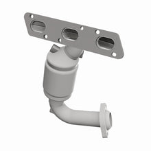 Load image into Gallery viewer, MagnaFlow Direct Fit Catalytic Converter MPV- 00-01 6 2.5L OEM