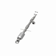 Load image into Gallery viewer, MagnaFlow Direct Fit Catalytic Converter 00-01 Hyundai Sonata 2.5L