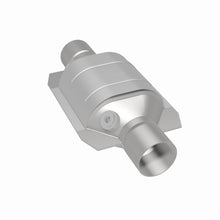 Load image into Gallery viewer, MagnaFlow Universal Catalytic Converter 2.5 Dual O2 Boss FED