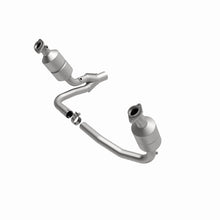 Load image into Gallery viewer, MagnaFlow Direct Fit Catalytic Converter 04 Dakota 3.7/4.7 4WD OEM