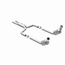 Load image into Gallery viewer, MagnaFlow Direct Fit Catalytic Converter 2003 THUNDERBIRD 3.9L Underbody