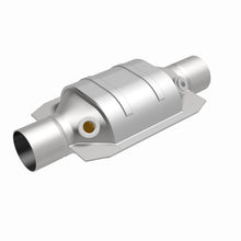 Load image into Gallery viewer, MagnaFlow Universal Catalytic Converter 2.5 Dual O2 Boss FED