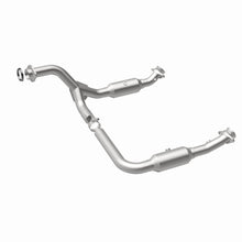 Load image into Gallery viewer, MagnaFlow DF Catalytic Conv 06-09 Ford Explorer 4.6L Y-Pipe Assy/07-09 Explorer Sport Trac 4.6L