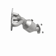 Load image into Gallery viewer, MagnaFlow Direct Fit Catalytic Converter 06-09 Toyota RAV4 3.5L