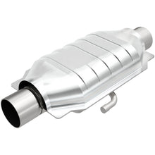 Load image into Gallery viewer, MagnaFlow Universal Catalytic Converter 2.5in Inlet 2.5in Outlet 16in Length 6.375in Width