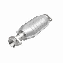 Load image into Gallery viewer, MagnaFlow Direct Fit Catalytic Converter 94-97 Montero 3.5L rear 49S