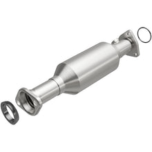 Load image into Gallery viewer, MagnaFlow Direct Fit Catalytic Converter 97-01 Honda CR-V 2.0L