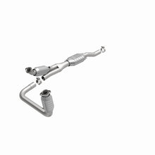Load image into Gallery viewer, MagnaFlow Direct Fit Catalytic Converter 02 Dodge Ram 5.9L OEM
