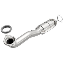 Load image into Gallery viewer, MagnaFlow Direct Fit Catalytic Converter 10-11 Honda CR-V 2.4L