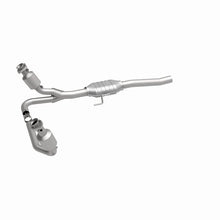 Load image into Gallery viewer, MagnaFlow Direct Fit Catalytic Converter 00-03 Dodge Dakota 2WD 4.7L