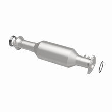 Load image into Gallery viewer, MagnaFlow Direct Fit Catalytic Converter 97-01 Honda CR-V 2.0L