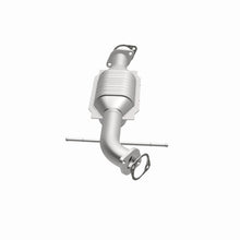 Load image into Gallery viewer, MagnaFlow Direct Fit Catalytic Converter 02-05 Sedona 3.5L rr OEM