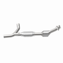 Load image into Gallery viewer, MagnaFlow Direct Fit Catalytic Converter 01-03 Ford E150 4.2L Passenger Side