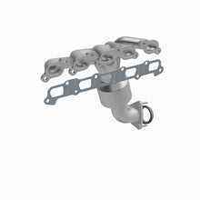 Load image into Gallery viewer, MagnaFlow Direct Fit Catalytic Converter 07 Colorado/Canyon 3.7L OEM