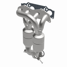 Load image into Gallery viewer, MagnaFlow Direct Fit Catalytic Converter 01-03 Toyota Rav4 2.0L L4