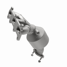 Load image into Gallery viewer, MagnaFlow Direct Fit Catalytic Converter 2004 Hyundai Santa Fe 2.7L