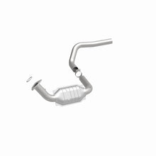 Load image into Gallery viewer, MagnaFlow Direct Fit Catalytic Converter 03-06 Hummer H2 6.0L D/S