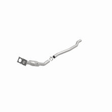 Load image into Gallery viewer, MagnaFlow Direct Fit Catalytic Conv 01-04 Chrysler/Dodge Truck Town &amp; Country Van/Grand Caravan 3.8L