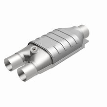 Load image into Gallery viewer, MagnaFlow Universal Catalytic Converter 2/3 D/S Single O2 Boss