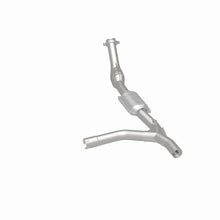 Load image into Gallery viewer, MagnaFlow Direct Fit Catalytic Converter 97-00 Ford Vans 4.2L