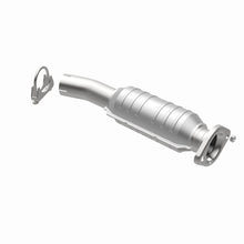 Load image into Gallery viewer, MagnaFlow Direct Fit Catalytic Converter 04 Toyota Sienna 3.3L