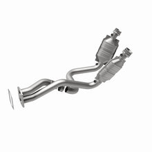 Load image into Gallery viewer, MagnaFlow Direct Fit Catalytic Converter 05-07 Ford F250/F350 5.4L