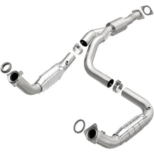 Load image into Gallery viewer, MagnaFlow Direct Fit Catalytic Converter 2011-2012 EXPRESS 2500 6.0L 6.0L Underbody