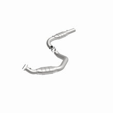 Load image into Gallery viewer, MagnaFlow Direct Fit Catalytic Converter 03-09 GM 2500/3500 Driver Side