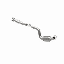 Load image into Gallery viewer, MagnaFlow Direct Fit Catalytic Converter 03-07 GM 2500/3500 Passenger Side