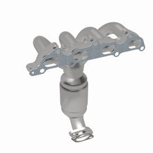 Load image into Gallery viewer, MagnaFlow Direct Fit Catalytic Converter 03-04 Kia Rio 1.6L (CA Emissions)