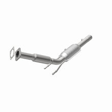 Load image into Gallery viewer, MagnaFlow Direct Fit Catalytic Converter 06-08 Volkswagen Jetta/Rabbit 2.5L (49 State)