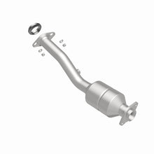 Load image into Gallery viewer, MagnaFlow Direct Fit Catalytic Converter 2009-2014 Sentra 2.0 L Underbody