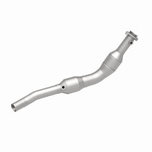 Load image into Gallery viewer, MagnaFlow Direct Fit Catalytic Converter 05-08 LR3/RR Sport D/S OEM