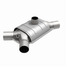 Load image into Gallery viewer, MagnaFlow Universal Catalytic Converter 2 Subaru