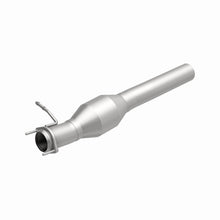 Load image into Gallery viewer, MagnaFlow Direct Fit Catalytic Converter 00-03 Ford F250/350 SD 7.3