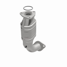 Load image into Gallery viewer, MagnaFlow Direct Fit Catalytic Converter 2000 Chevy Tracker 1.6L