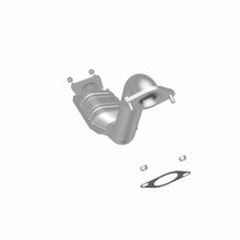Load image into Gallery viewer, MagnaFlow Direct Fit Catalytic Converter 02-04 Ford Focus L4-2.0L