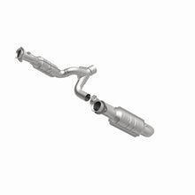 Load image into Gallery viewer, MagnaFlow Direct Fit Catalytic Converter 09-13 Dodge Ram 1500 Pickup 4.7L