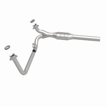 Load image into Gallery viewer, MagnaFlow Direct Fit Catalytic Converter Chevrolet/GMC 1500 1/2 Ton