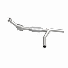 Load image into Gallery viewer, MagnaFlow Direct Fit Catalytic Converter 97-99 E-150/250 4.6L P/S