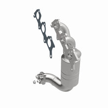 Load image into Gallery viewer, MagnaFlow DF Cat Conv 07-11 Chrysler Sebring 2.7L Fr Manifold / 08-10 Dodge Avenger 2.7L Fr Manifold