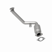 Load image into Gallery viewer, MagnaFlow Direct Fit Catalytic Converter 01-03 Montero 3L Driver Side Front OEM
