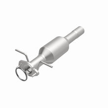 Load image into Gallery viewer, MagnaFlow California Direct Fit Converter 05-06 Ford Focus 2.0L