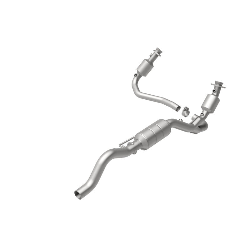 MagnaFlow Direct Fit Catalytic Converter 00-03 Durango 4WD 5.9L