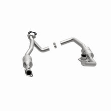 Load image into Gallery viewer, MagnaFlow Direct Fit Catalytic Converter 00-03 Ford E150 5.4L