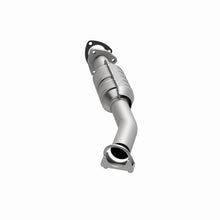 Load image into Gallery viewer, MagnaFlow Direct Fit Catalytic Converter 04-05 Suzuki Forenza 2.0L