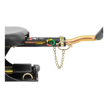 Load image into Gallery viewer, Curt Q24 5th Wheel Hitch w/Rails